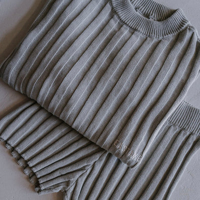 Knitted Crewneck & Short Set - Light grey