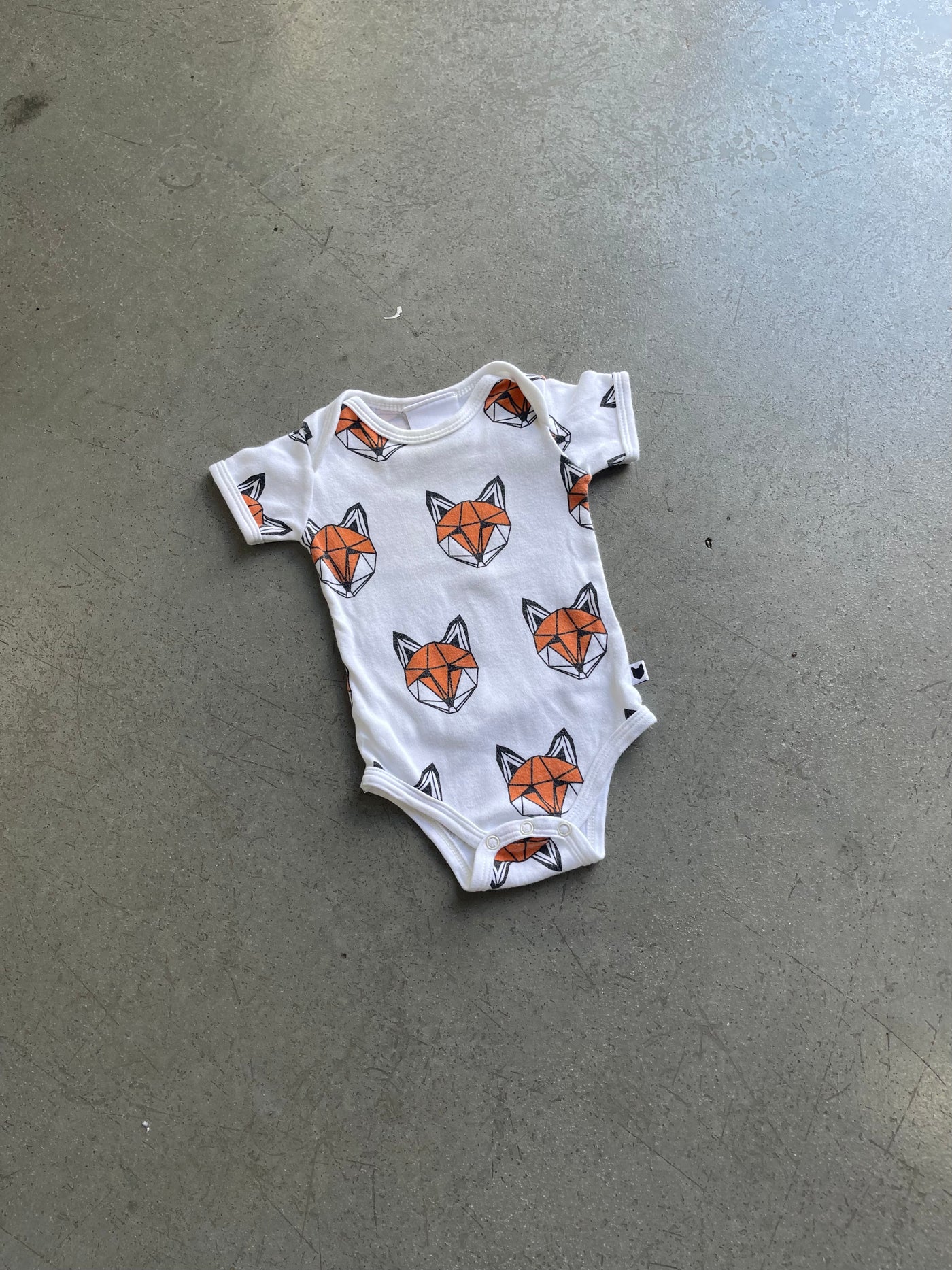 Pre-loved Tobias & The Bear Fox Bodysuit - 3-6M